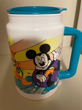 WALT DISNEY WORLD RESORT 25 YEARS OF MAGICAL SUMMERS CUP WITH LID